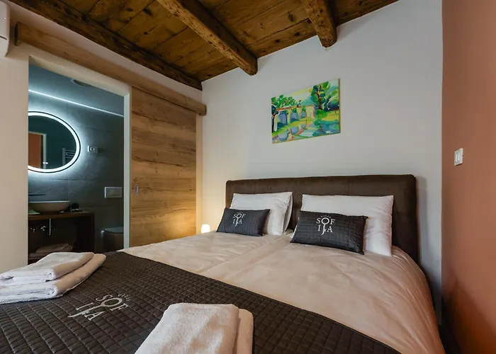 Sofija Bed and Breakfast 3*